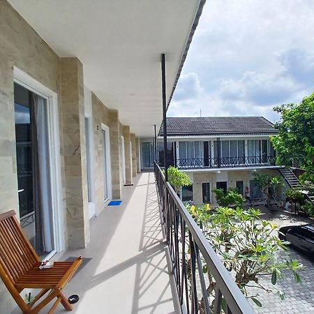Zavana Rooms & Restaurant Tanjungkarang Ngoại thất bức ảnh