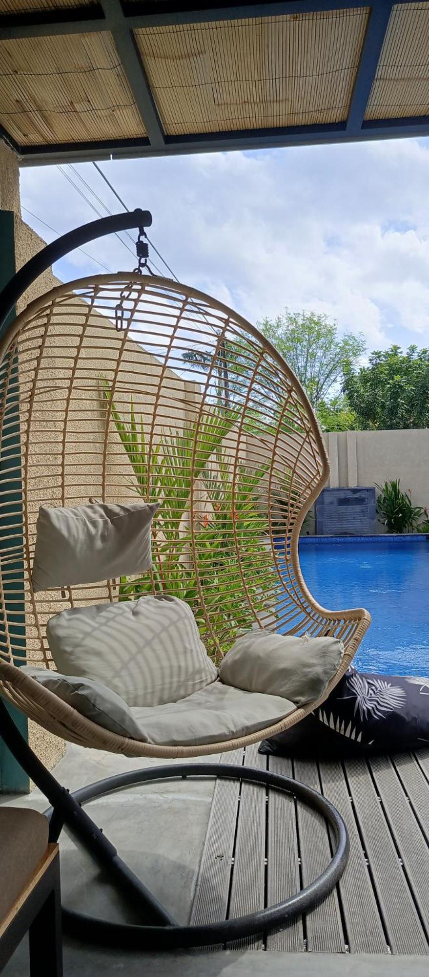 Zavana Rooms & Restaurant Tanjungkarang Ngoại thất bức ảnh
