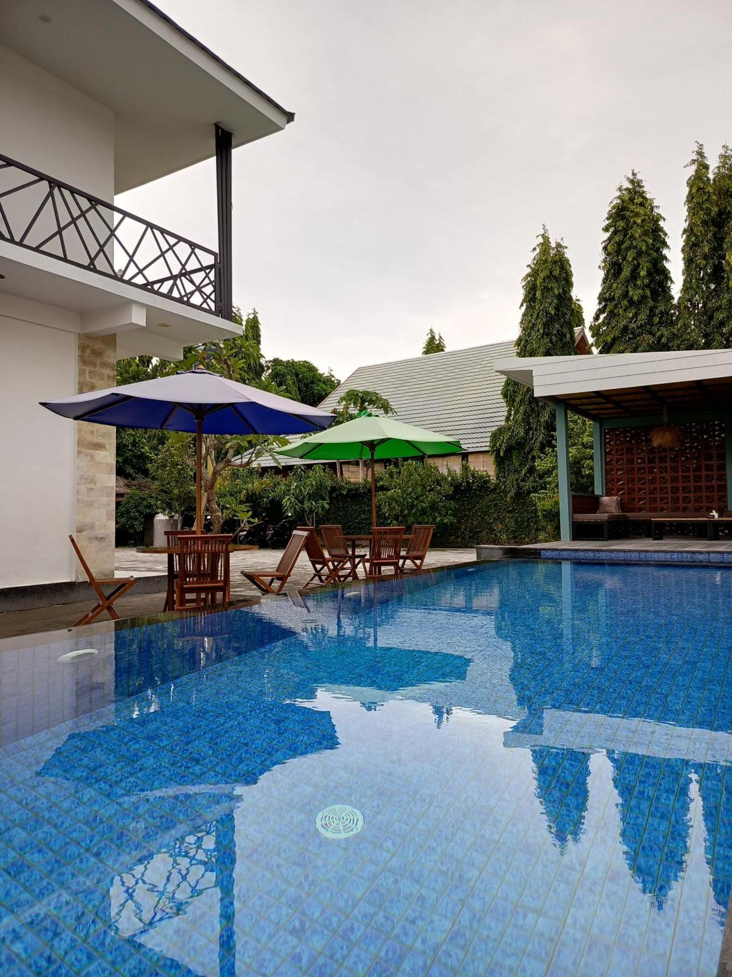 Zavana Rooms & Restaurant Tanjungkarang Ngoại thất bức ảnh