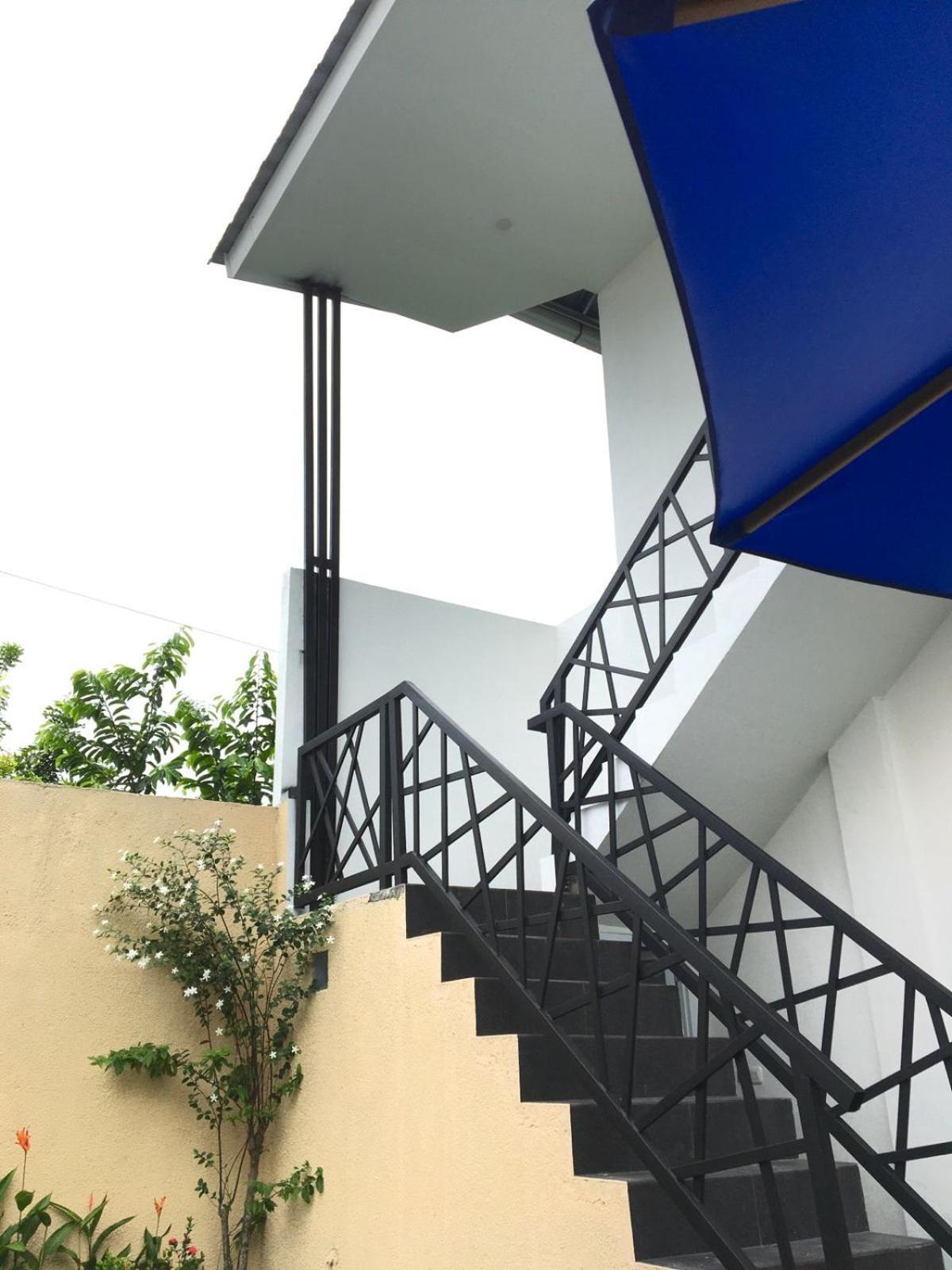 Zavana Rooms & Restaurant Tanjungkarang Ngoại thất bức ảnh